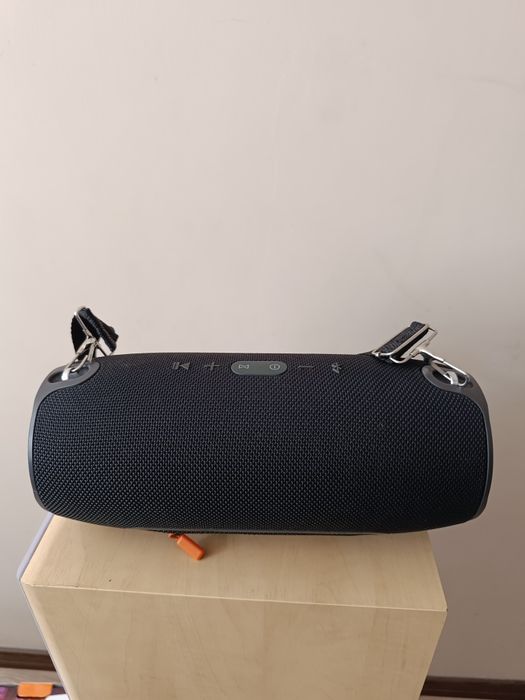 Блутут тонколона JBL-XTREME.