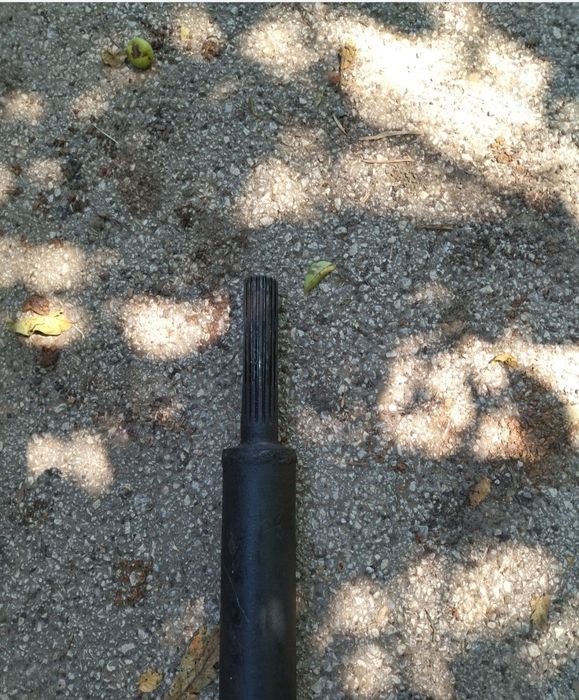 Продава части Жук,Ниса,Уаз.