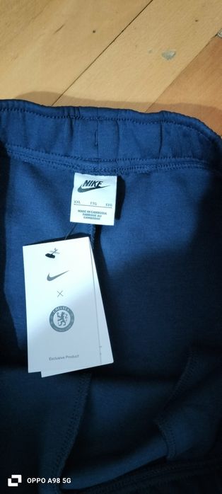 Vând Pantaloni Noi de Trening Nike/CHELSEA