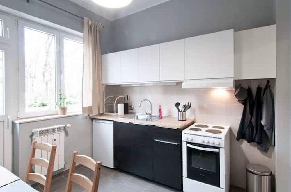 Дава се под наем Двустаен апартамент в София, Център - 60 кв.м за 648.21 € - Снимка #1