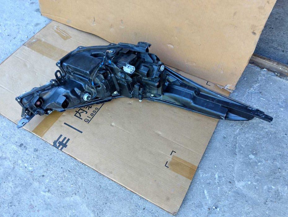 Фар за тойота ch-r фейслифт