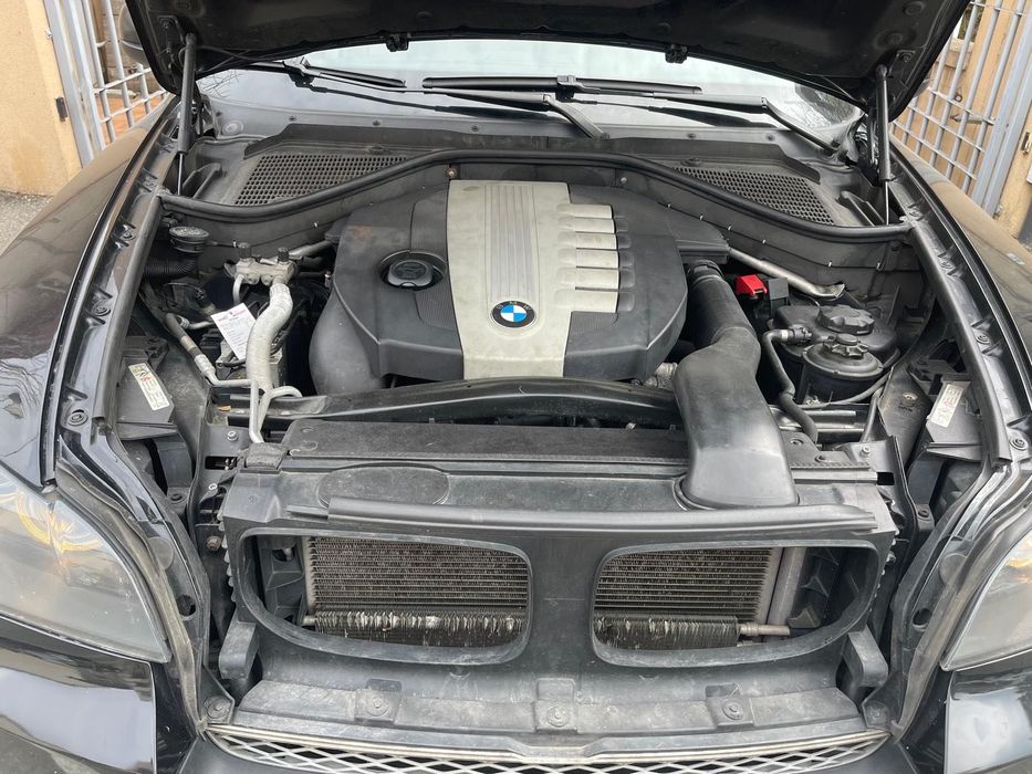 BMW X5 3.0sd Bi-Turbo 286CP 2008 Unic Proprietar 201.220 km AWD Pachet Sport Adaptive Drive Trapa panoramica Piele Preț 11400 $ negociabil. Sună acum!