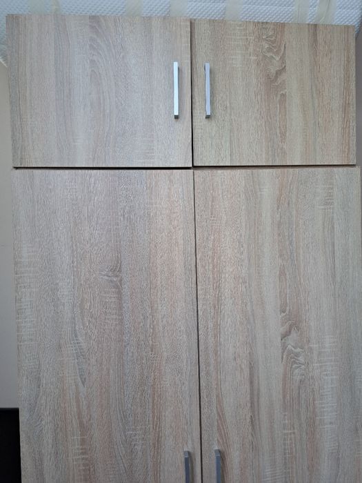 Легло персон и половина с Матрак,  Двукрклен Гардероб, Нощни шкафчета