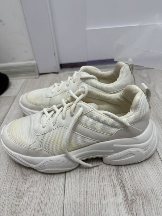 Отдам все эти пары за 4000