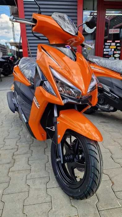 FARA PERMIS Scuter pe benzina Daytona Rate in magazin Revo 50 moto