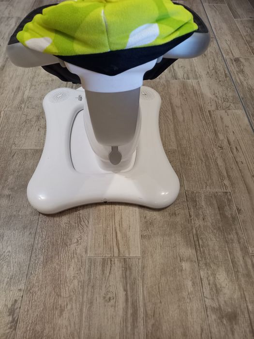 Eлектрическа бебешка люлка 4moms MamaRoo.