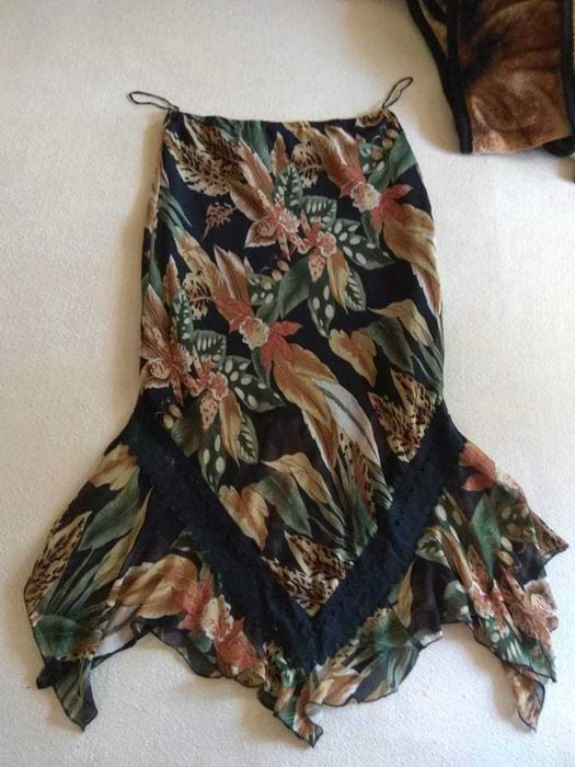 Продавам пола размер L