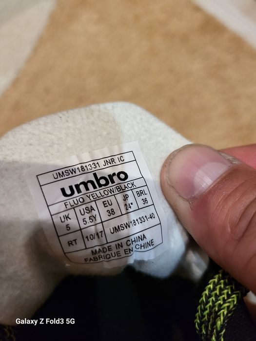 Стоножки за футбол Umbro