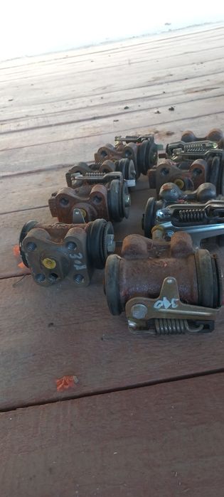 Тормозной колодки ИСУЗУ