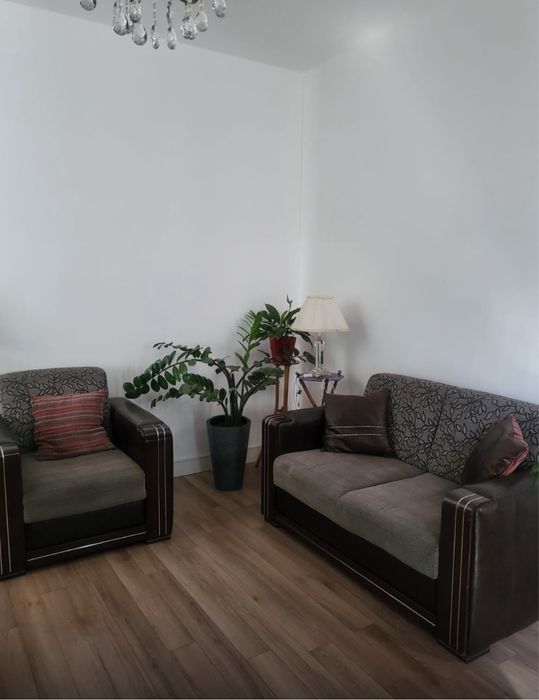 Продам диван и кресло