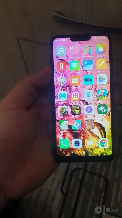 Mi 8 layt tel holati idial  4/128 talik