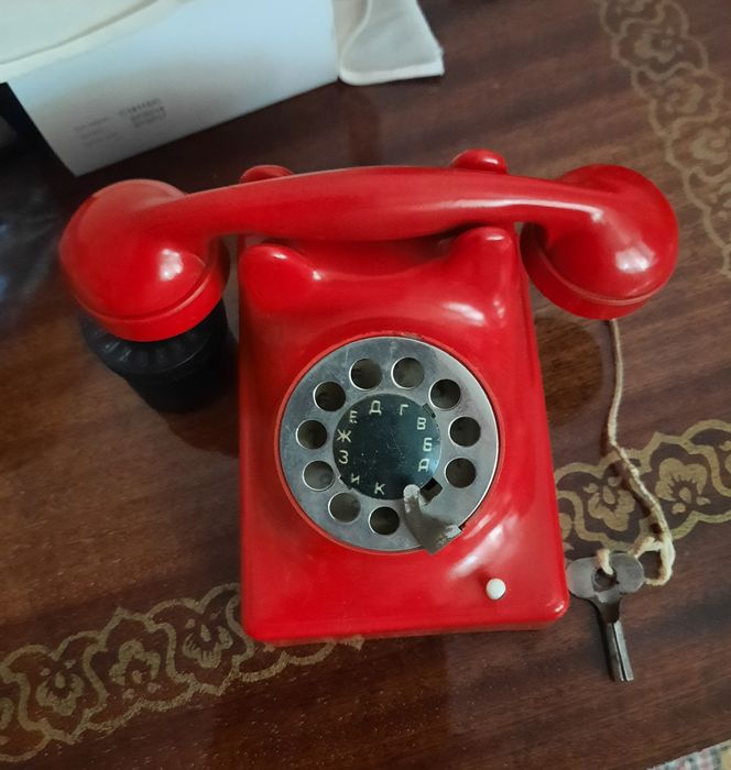 Игрушка телефон механический антикварный