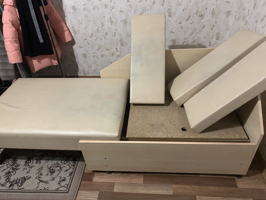 Продам кровать кубик