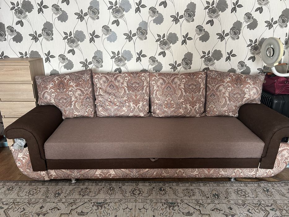 Диван мягкий уголок