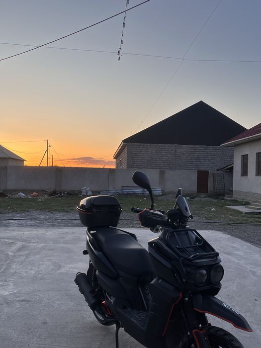 Мопет танк мото