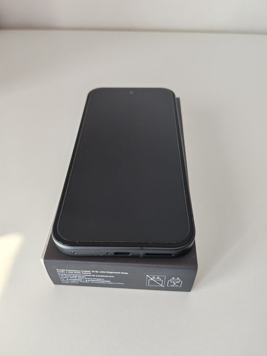 Telefon Google Pixel 9a, 8/128, ca nou, garantie