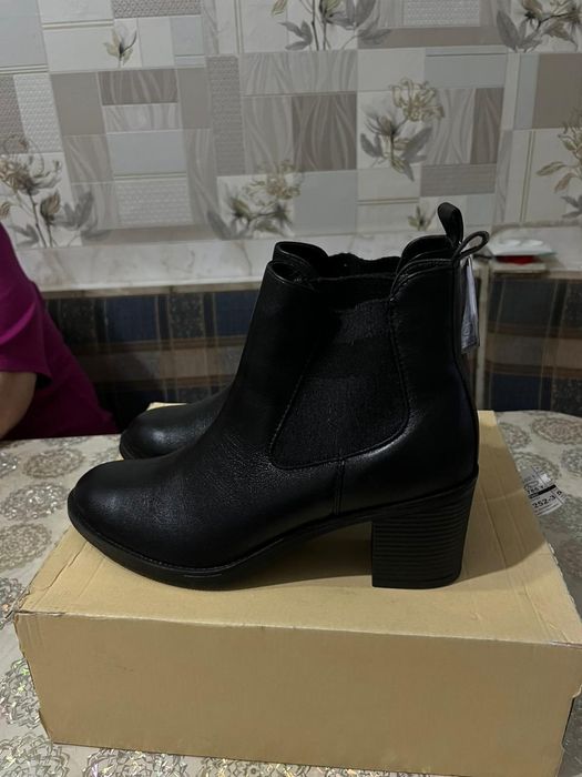 Продам женские сапоги