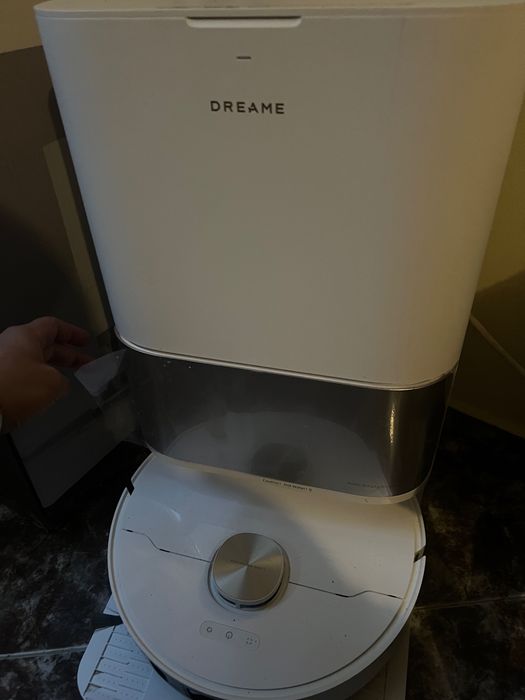 Продавам dreame l10 ultra