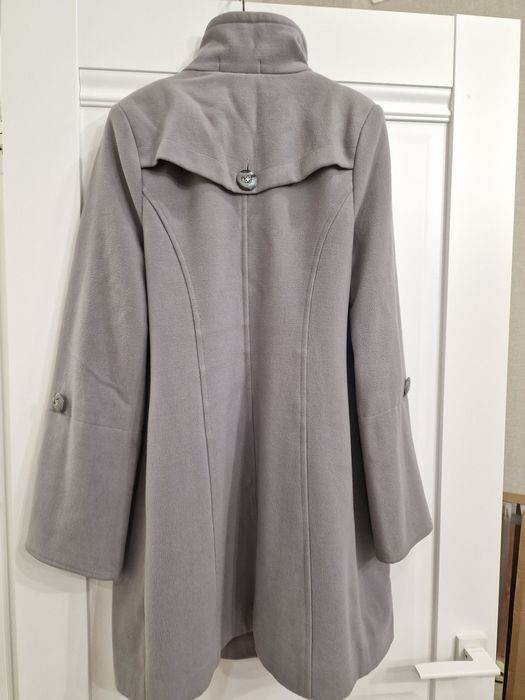 Продам пальто 46-48рр