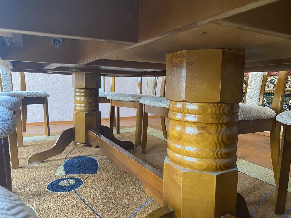 Стол гостиный (комплект)