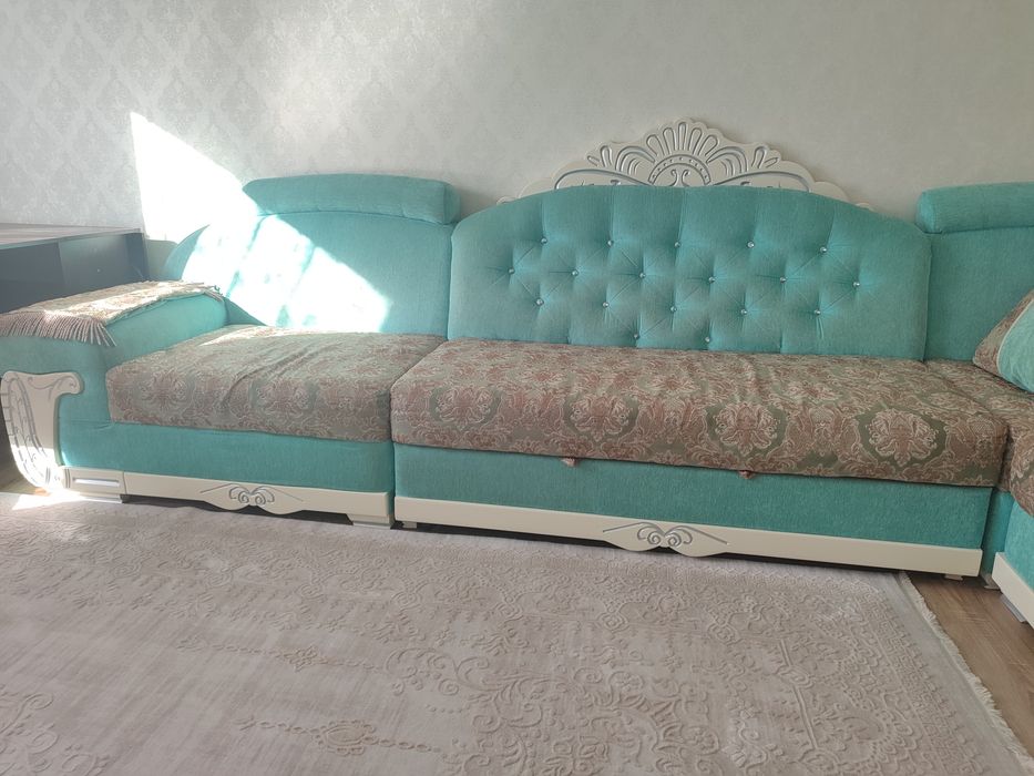 Срочно продам диван