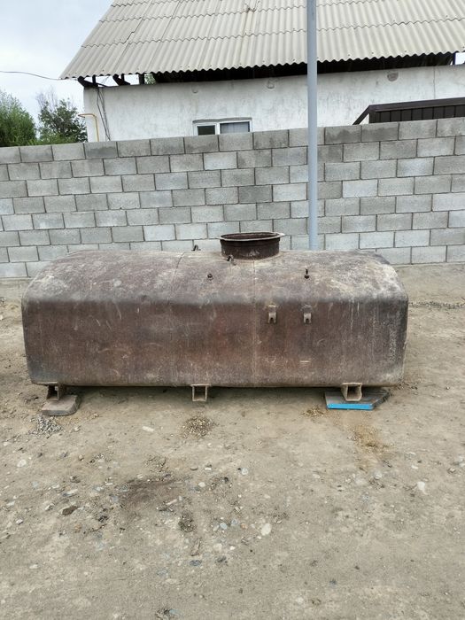 Продам цистерну бочку