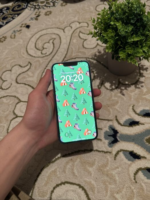 Продам iPhone 13 без ремонта