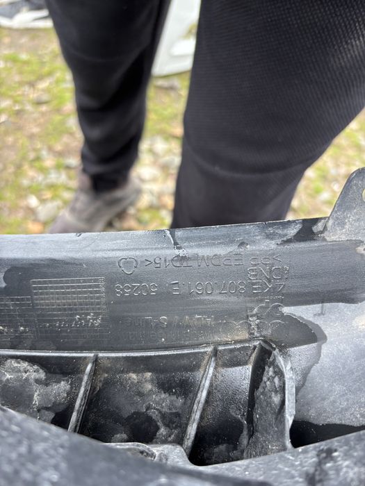 Броня Audi Q8 E-Tron