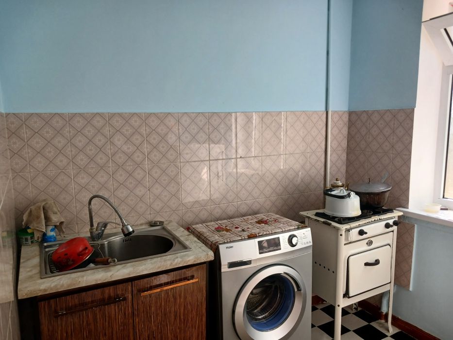 uy sotiladi 1 xonali