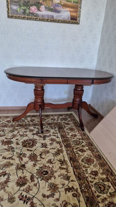 Продам стол деревянный