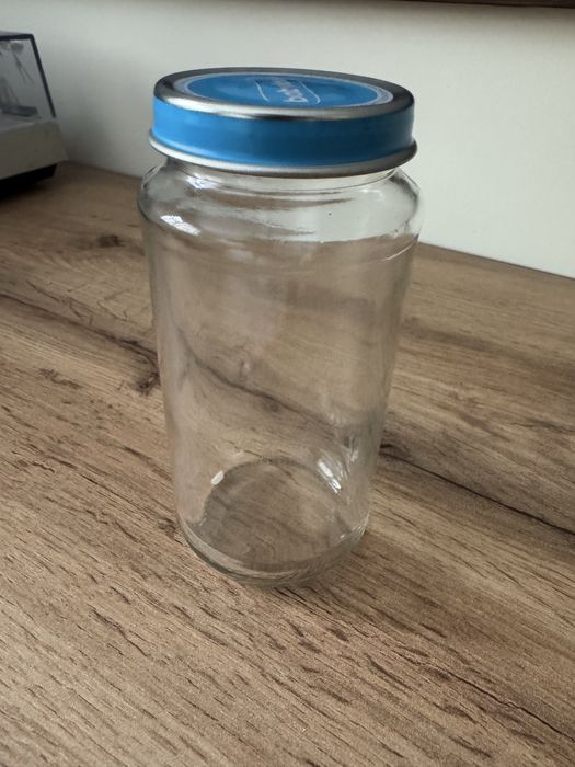 Падарявам бурканчета от бебешко пюре с къса резба всякакви размери