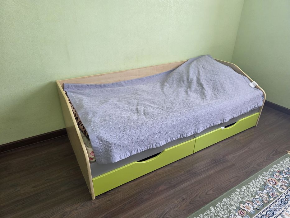 Кровать одинарный