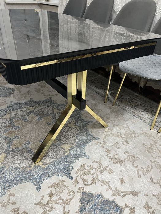 Стол-стул хайтек турецкий и 8стулов