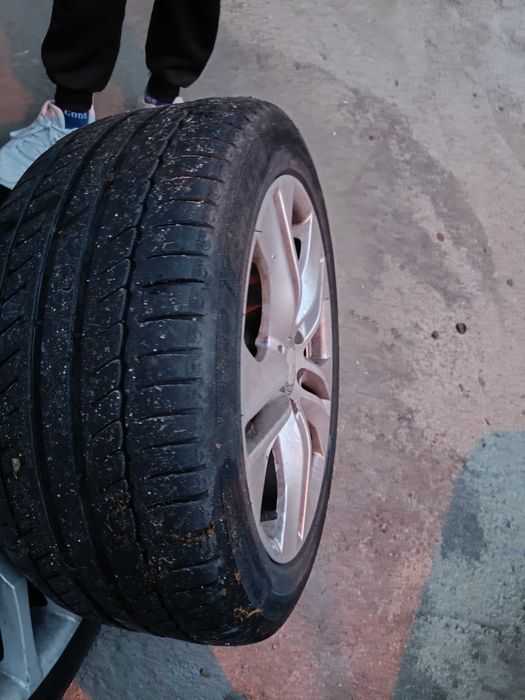 Гуми с джанти 245/45/R17