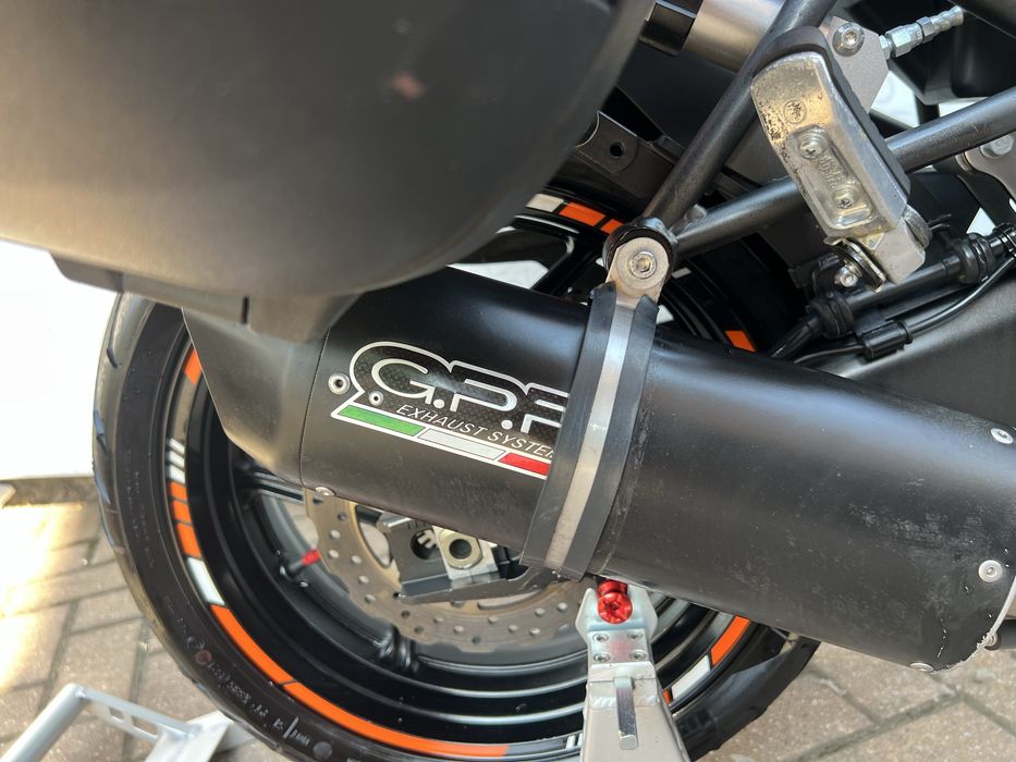 Motoideea vinde  KAWASAKI  VERSYS  1000 ABS 2014  Rate Garanție