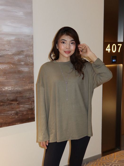 Лонгслив .Размер стандарт подойдет до54 р