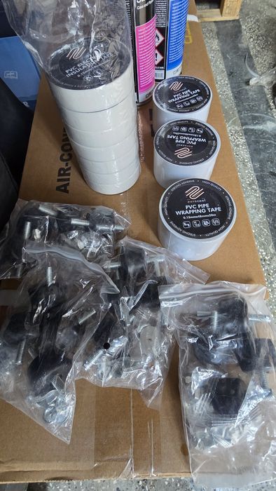 Спрей за почистване на пластмаси за климатик