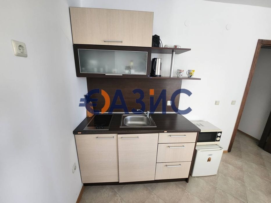 Продава се Двустаен апартамент в к.к. Слънчев бряг - 75 кв.м за 800 €/кв.м - Снимка #7