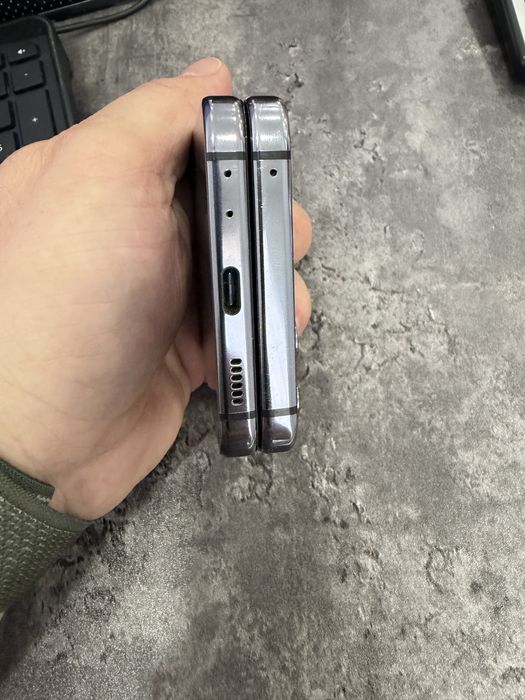 Samsung  Z flip 5 5G  8/256