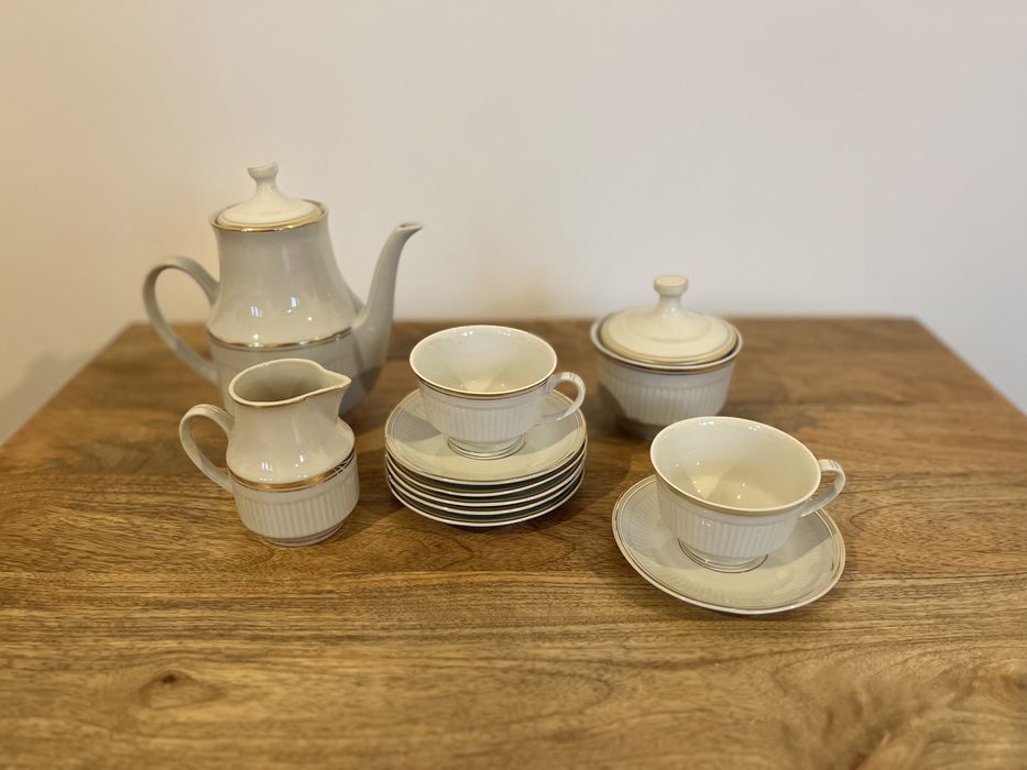 Части от порцеланови комплекти