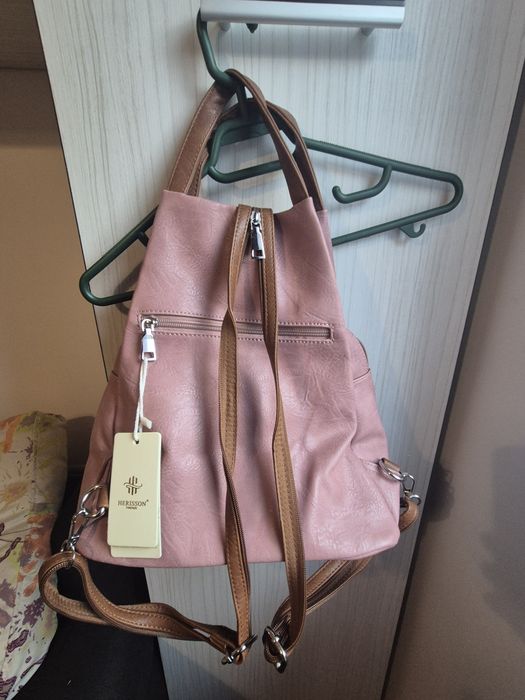 Geanta tip rucsac,versatila