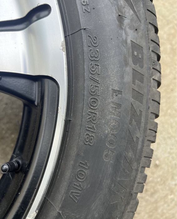 Зимни гуми Bridgestone с джанти