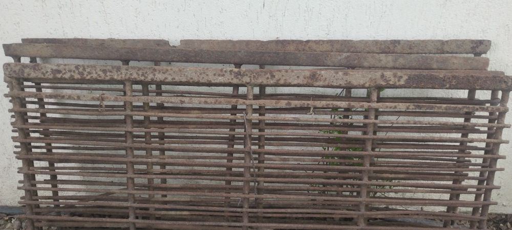 Vind grătare pentru a face bocșe animale preț 100 bucata ungratar are 60 cam 60kilograme