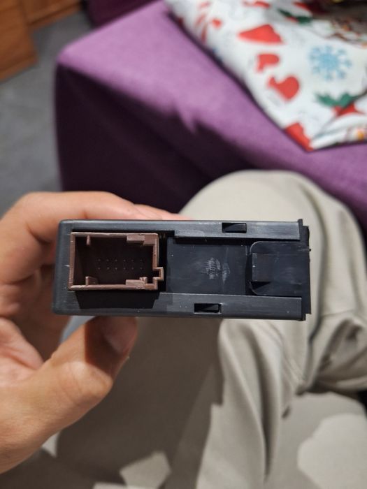 Четец за карта Renault Laguna 2