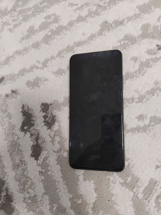 Хуавеи нова ю71,128гиг,