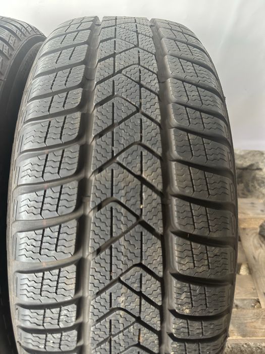 225/55/17 Pirelli dot22