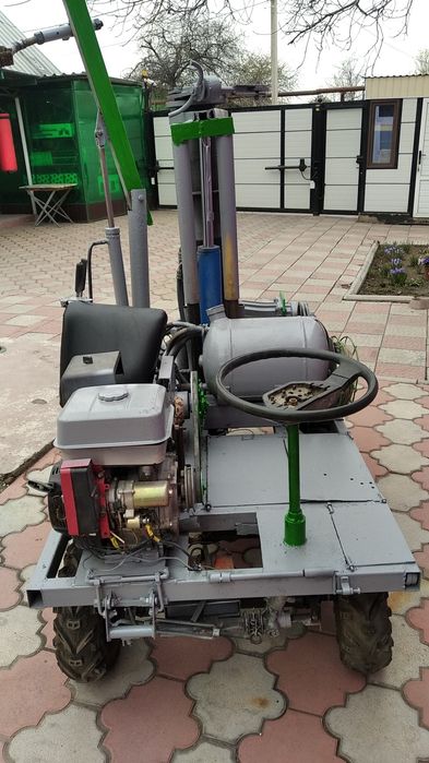 Продам мини буровую