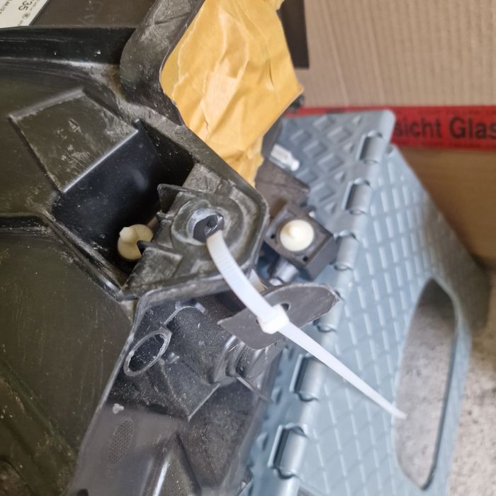 Volvo V90 S90 ляв фар