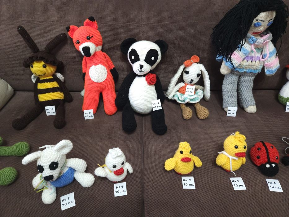 Ръчно плетени играчки