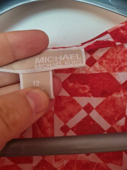 Дамски модерен топ МК и дамски тениски